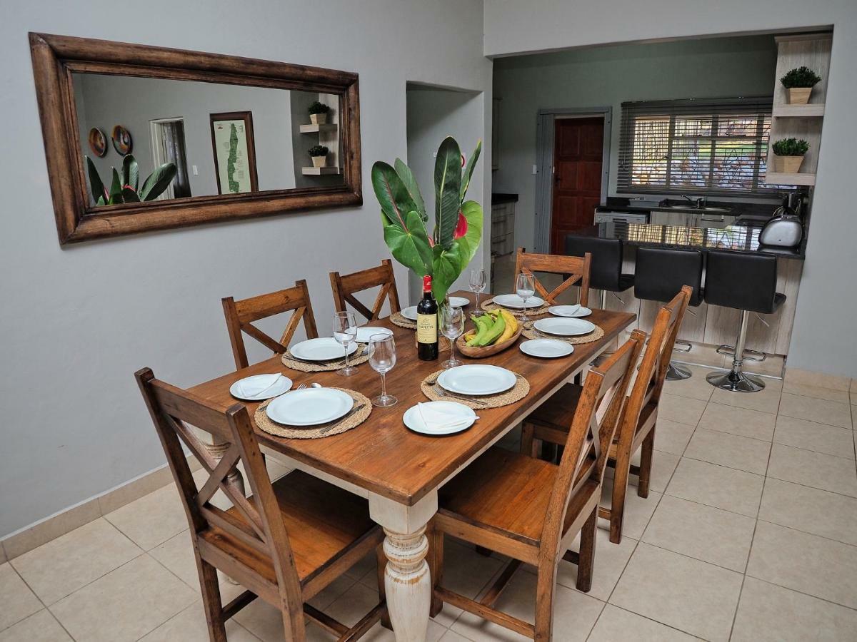 Poinsettia Family Cottage Hazyview Bagian luar foto